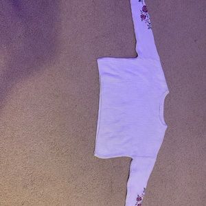 L.A. Hearts Cropped Sweater with rose sleeves